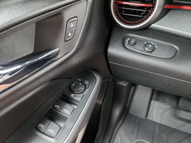 New 2026 Chevrolet Trax RS w/ Sunroof Package FWD image 20