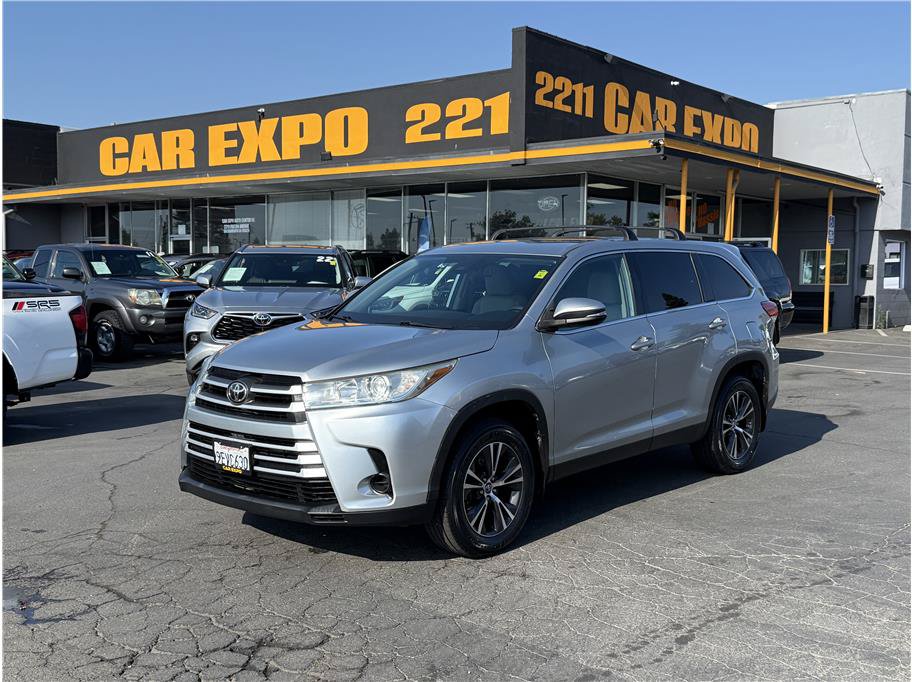 Used 2019 Toyota Highlander LE