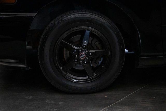 Used 2002 Ford F150 Lightning image 8