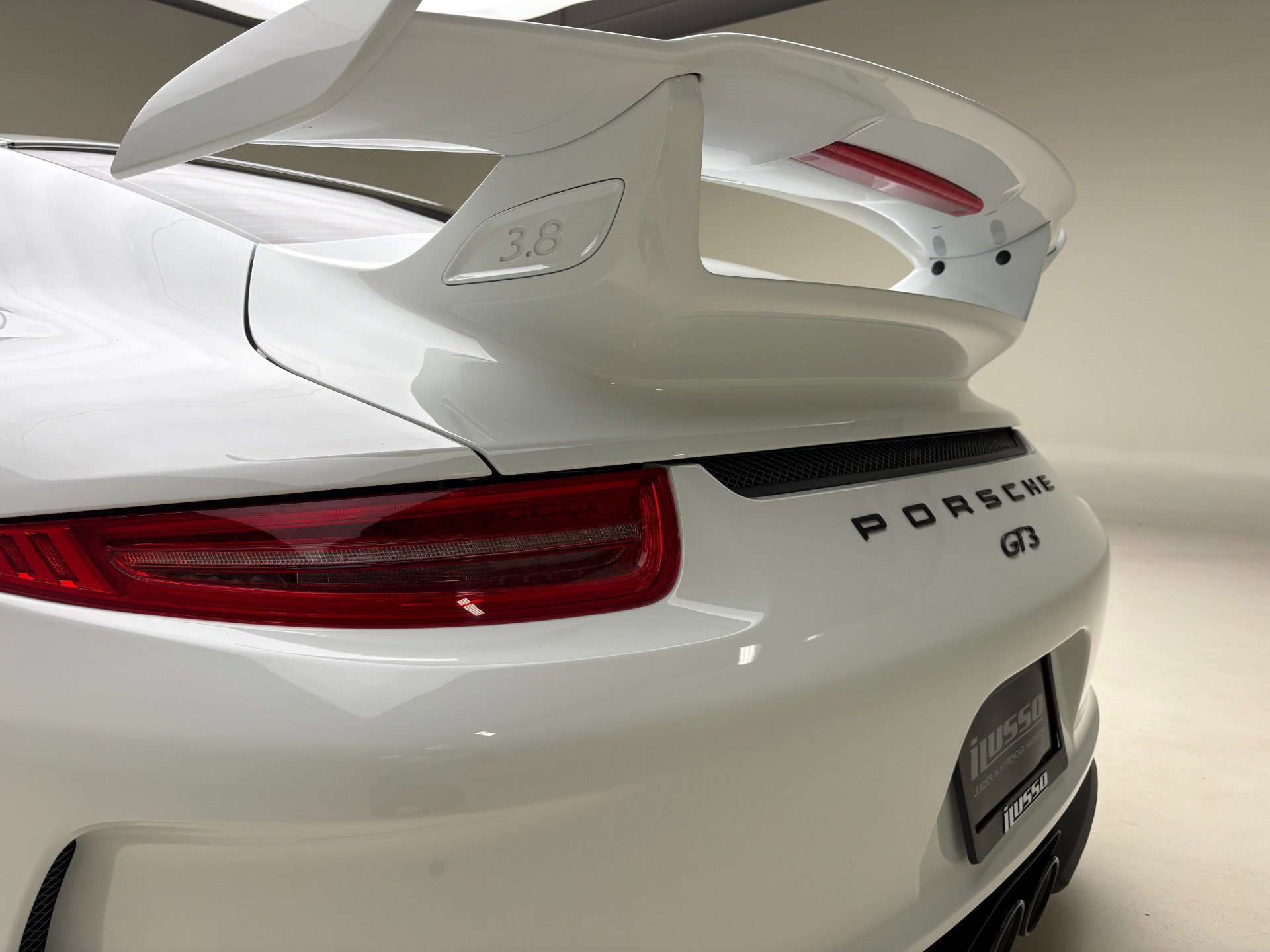 Used 2015 Porsche 911 GT3 RWD image 8