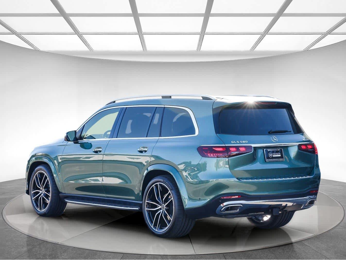 New 2026 Mercedes-Benz GLS 580 4MATIC image 3