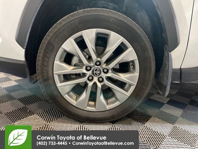 Used 2023 Toyota RAV4 Limited image 27