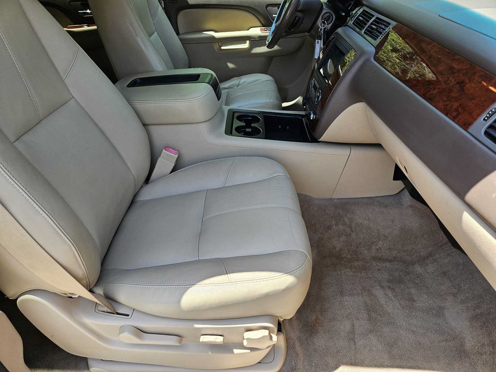 Used 2013 Chevrolet Tahoe LT w/ Texas Edition RWD image 14