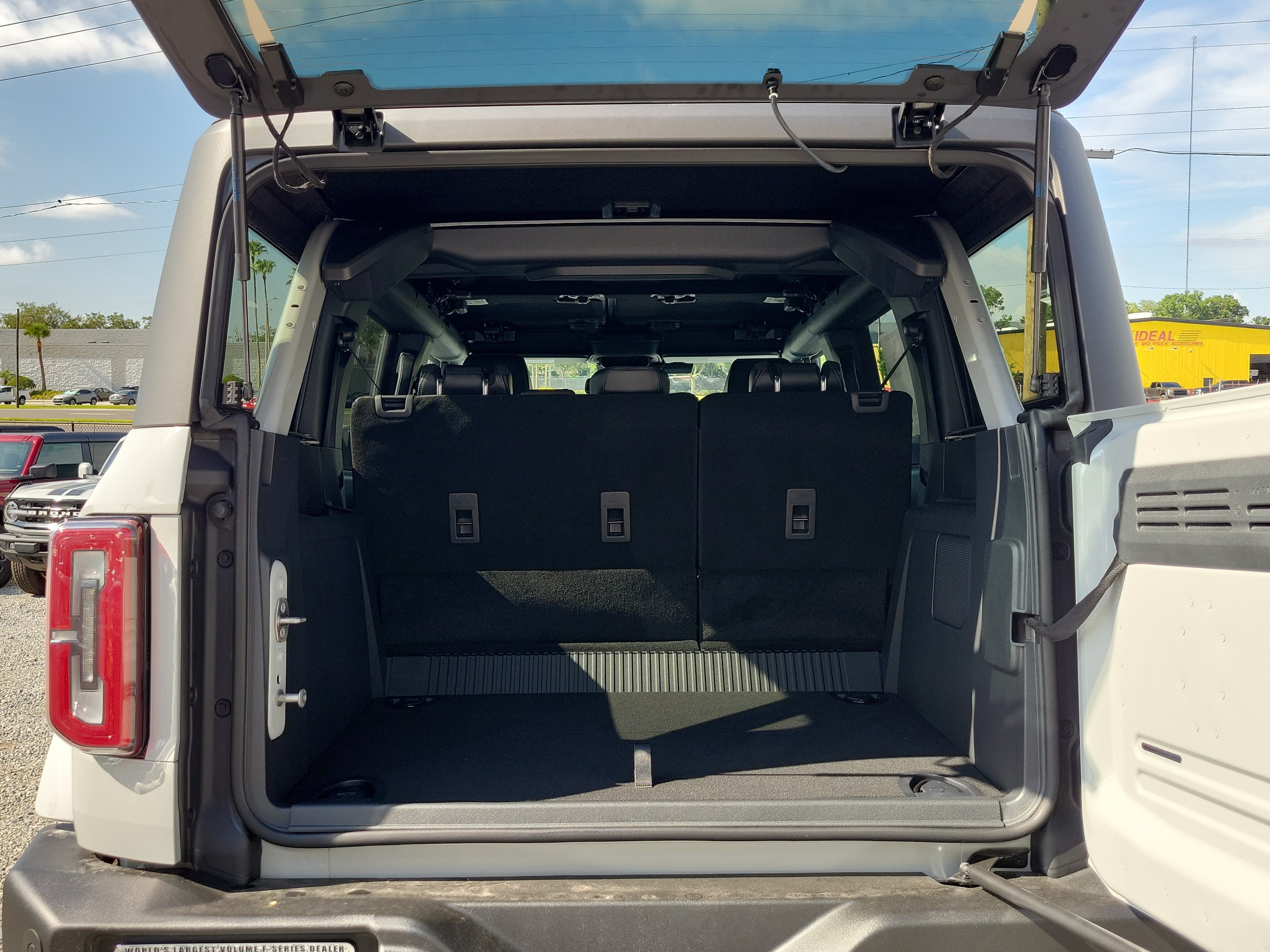 New 2026 Ford Bronco Outer Banks AWD/4WD image 10