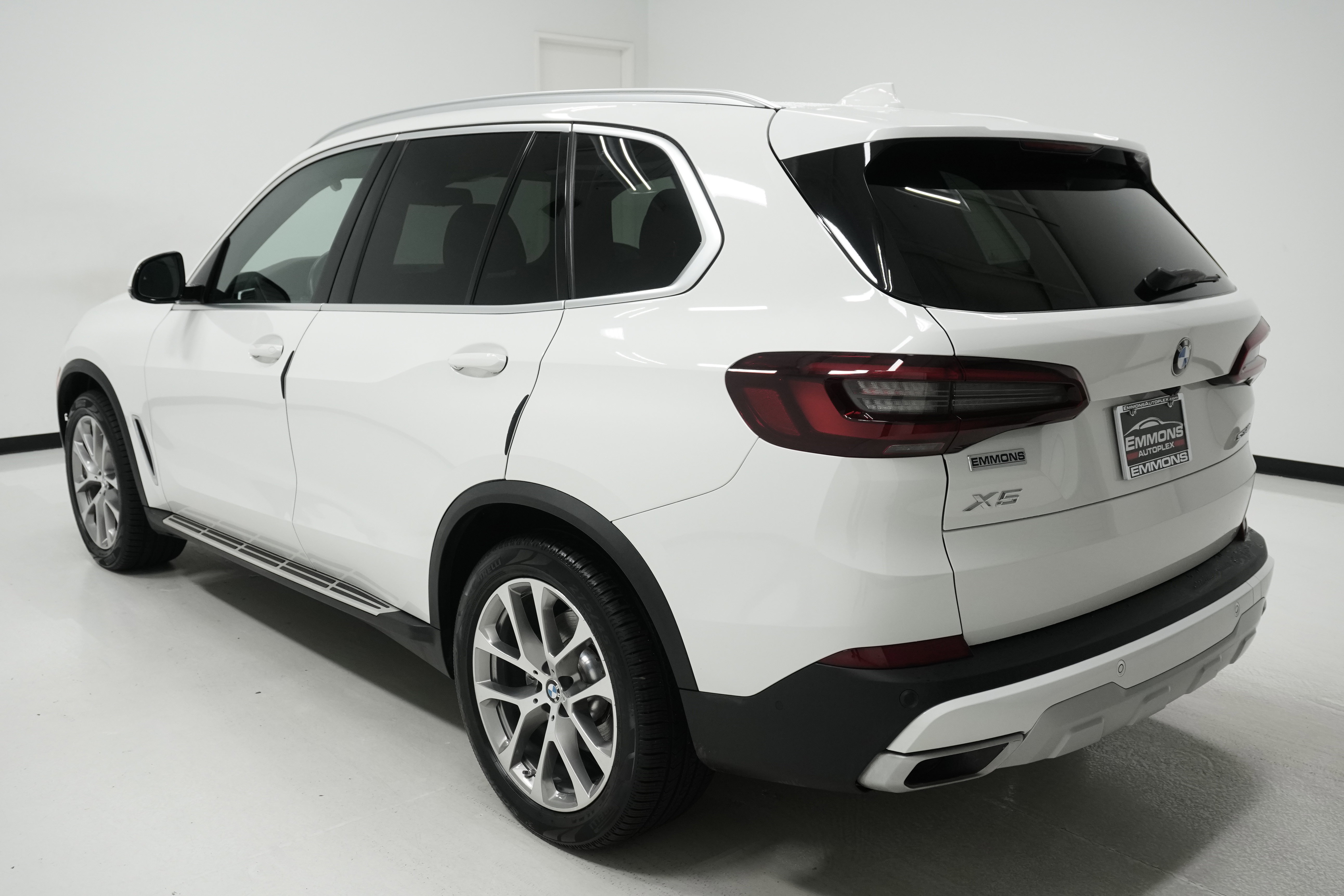 Used 2022 BMW X5 sDrive40i w/ Parking Assistance Package image 6