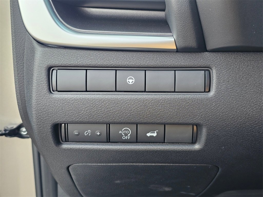 New 2026 Nissan Rogue SV image 32