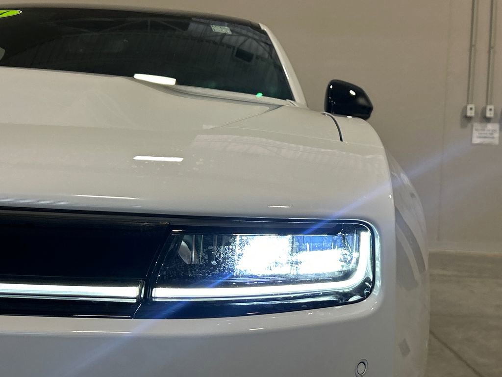 Used 2024 Dodge Charger Daytona Scat Pack w/ Plus Group AWD/4WD image 10