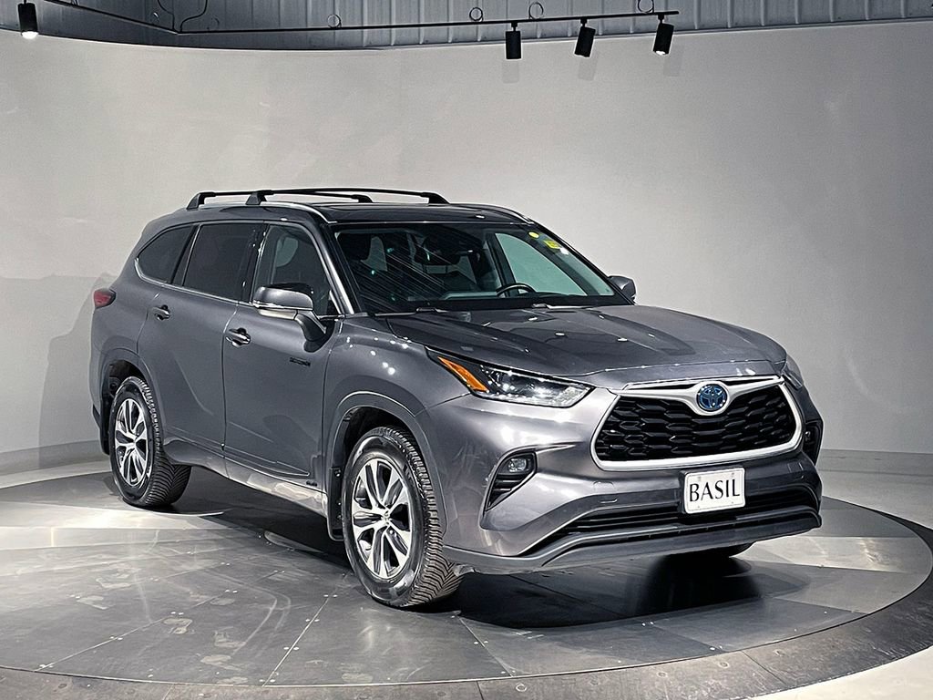 Used 2021 Toyota Highlander XLE image 41