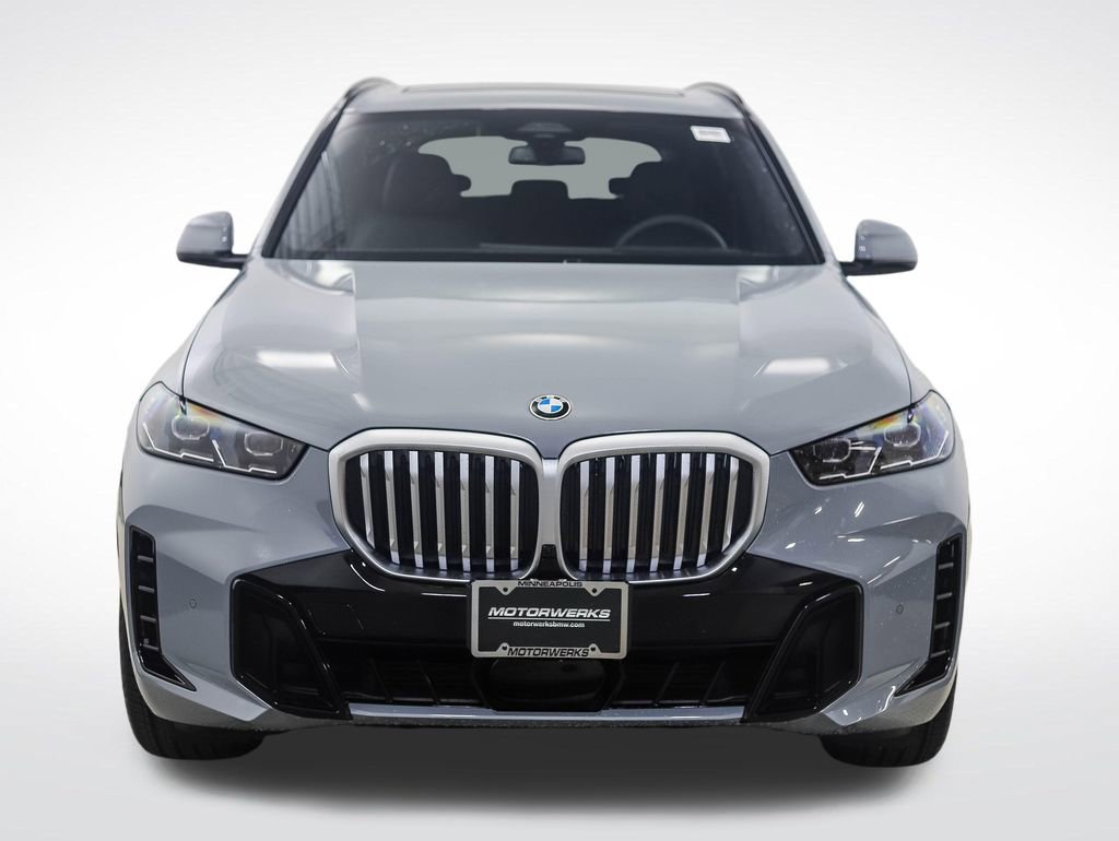 Used 2026 BMW X5 xDrive40i w/ M Sport Package AWD/4WD image 8