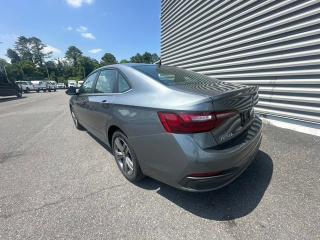 Used 2024 Volkswagen Jetta SE FWD image 6