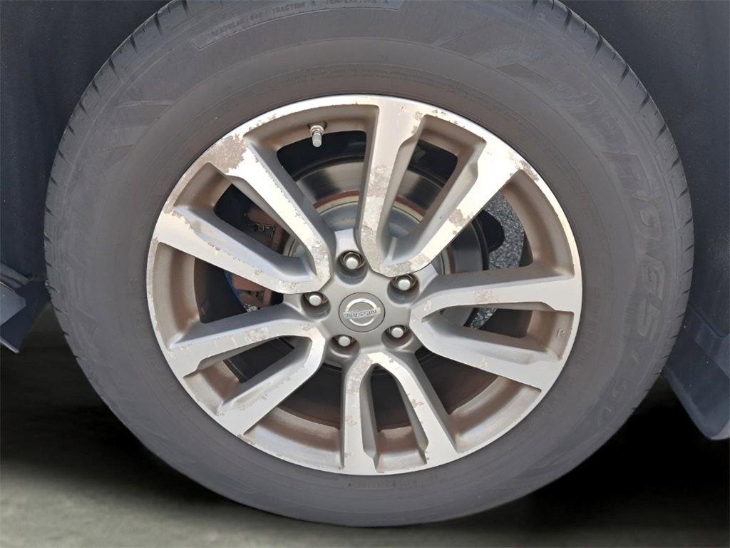 Used 2013 Nissan Pathfinder SL w/ Cargo Pkg image 11