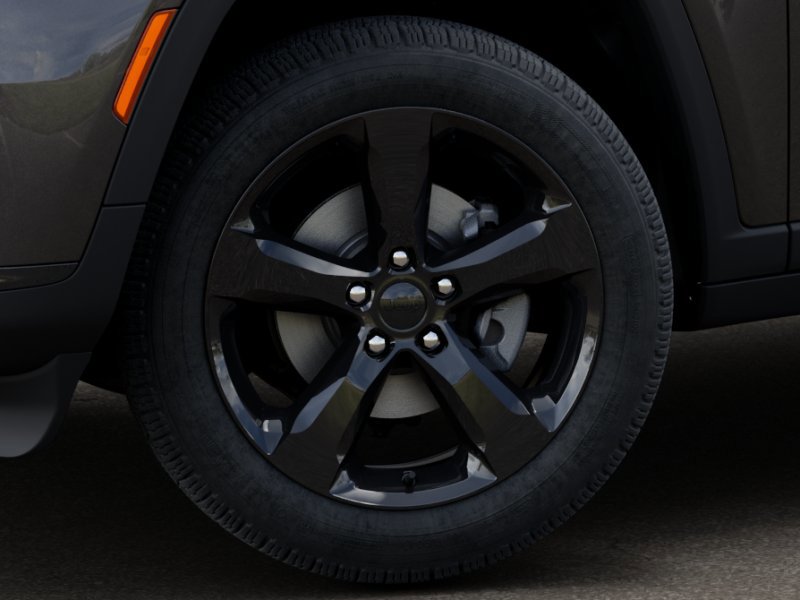 New 2025 Jeep Grand Cherokee L Limited w/ Black Appearance Package image 9