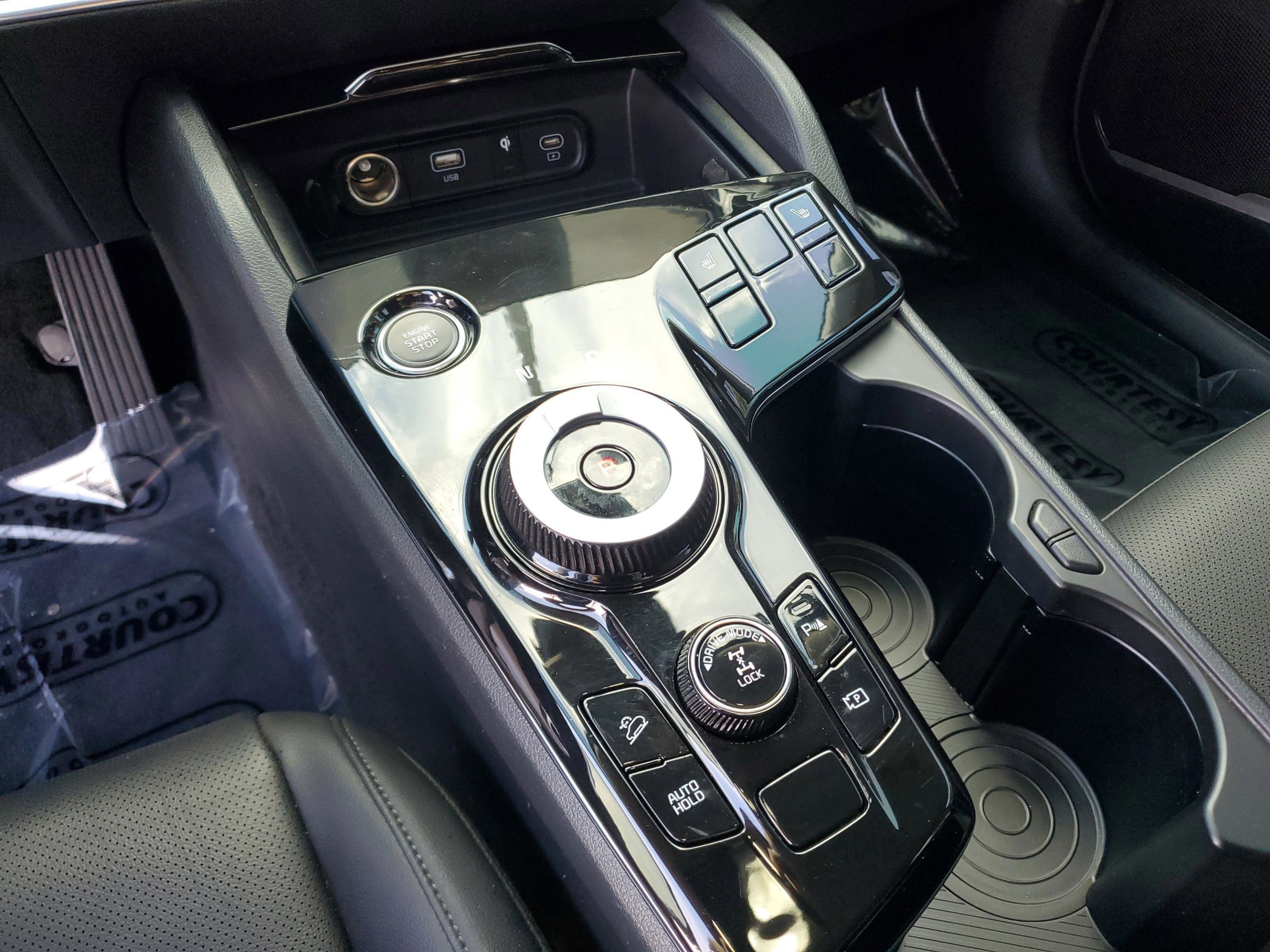 Used 2024 Kia Sportage EX image 20