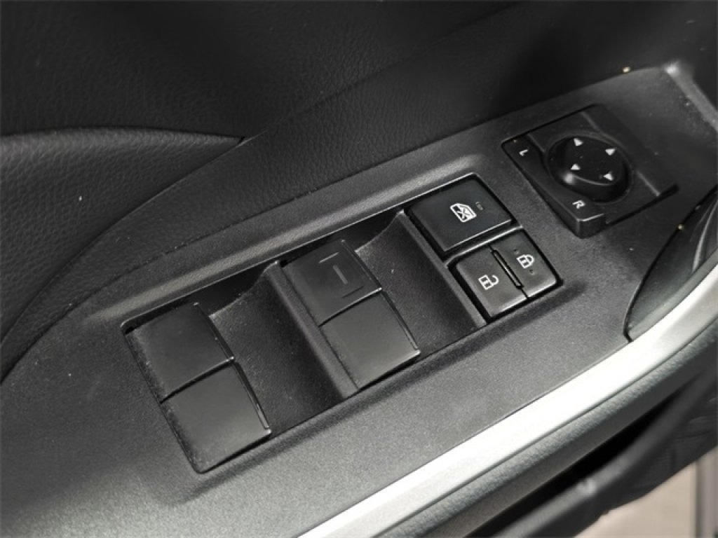 Used 2023 Toyota RAV4 LE image 22