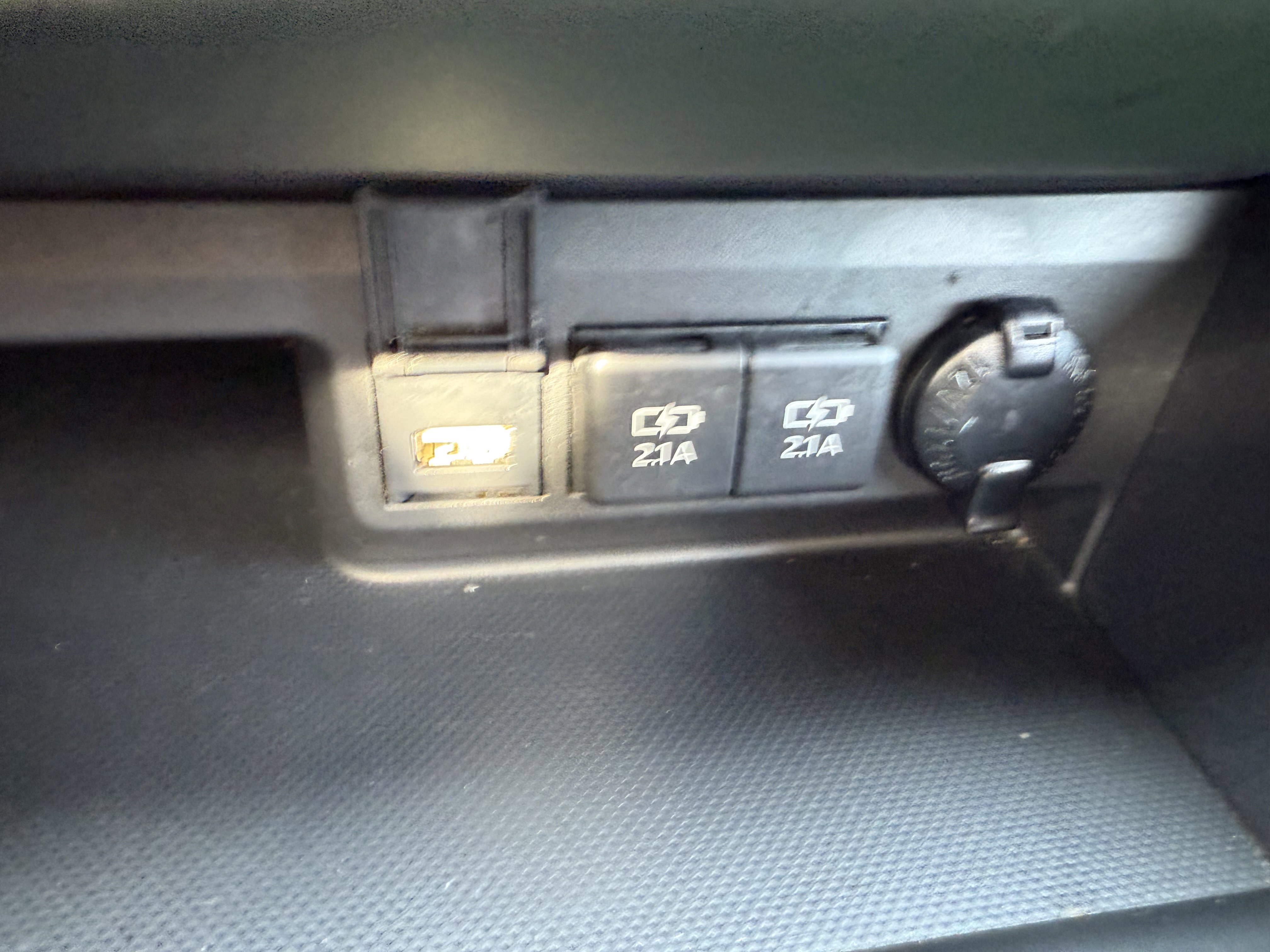 Used 2020 Toyota Highlander XLE image 15