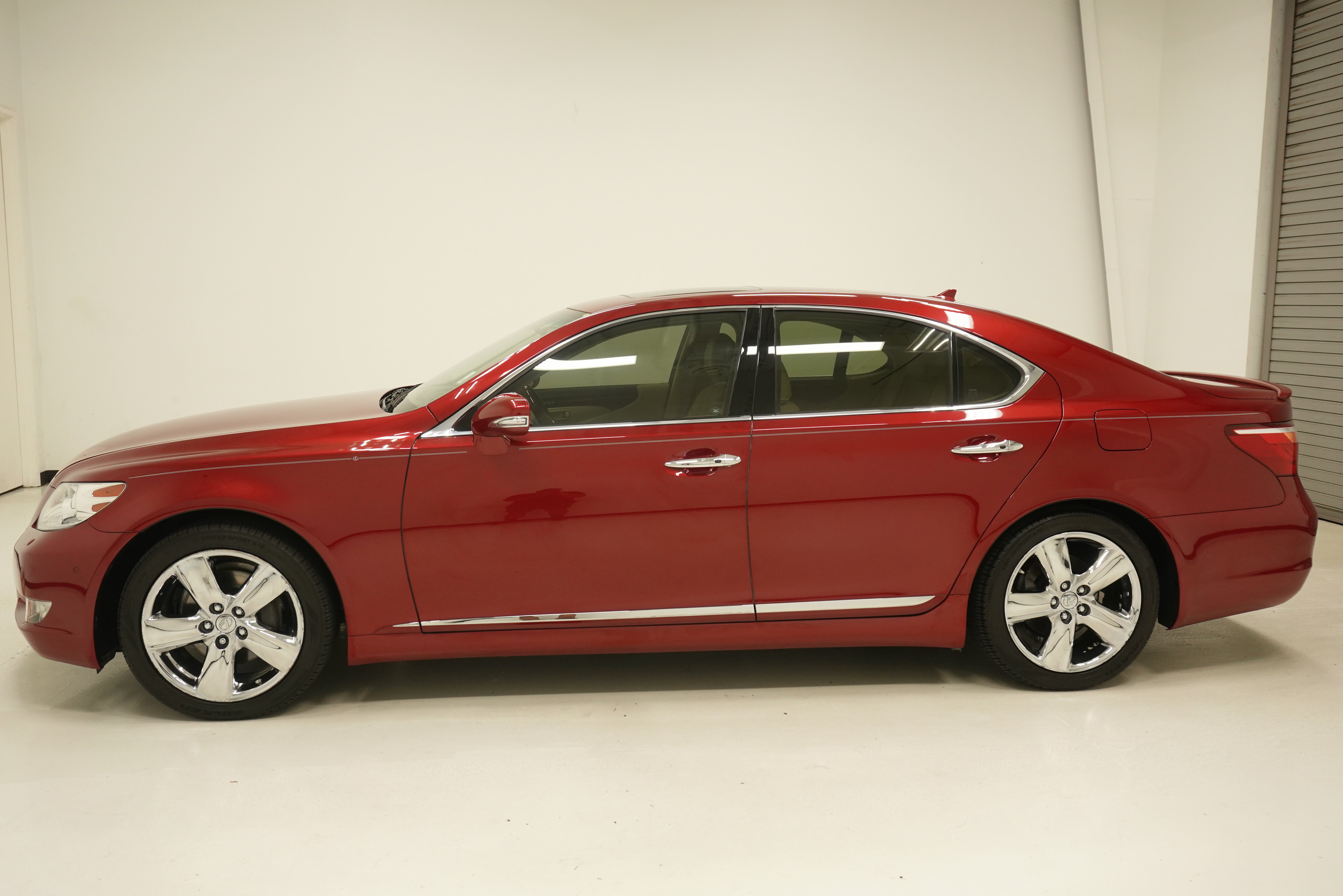 Used 2012 Lexus LS 460 w/ Luxury Value Edition RWD image 7