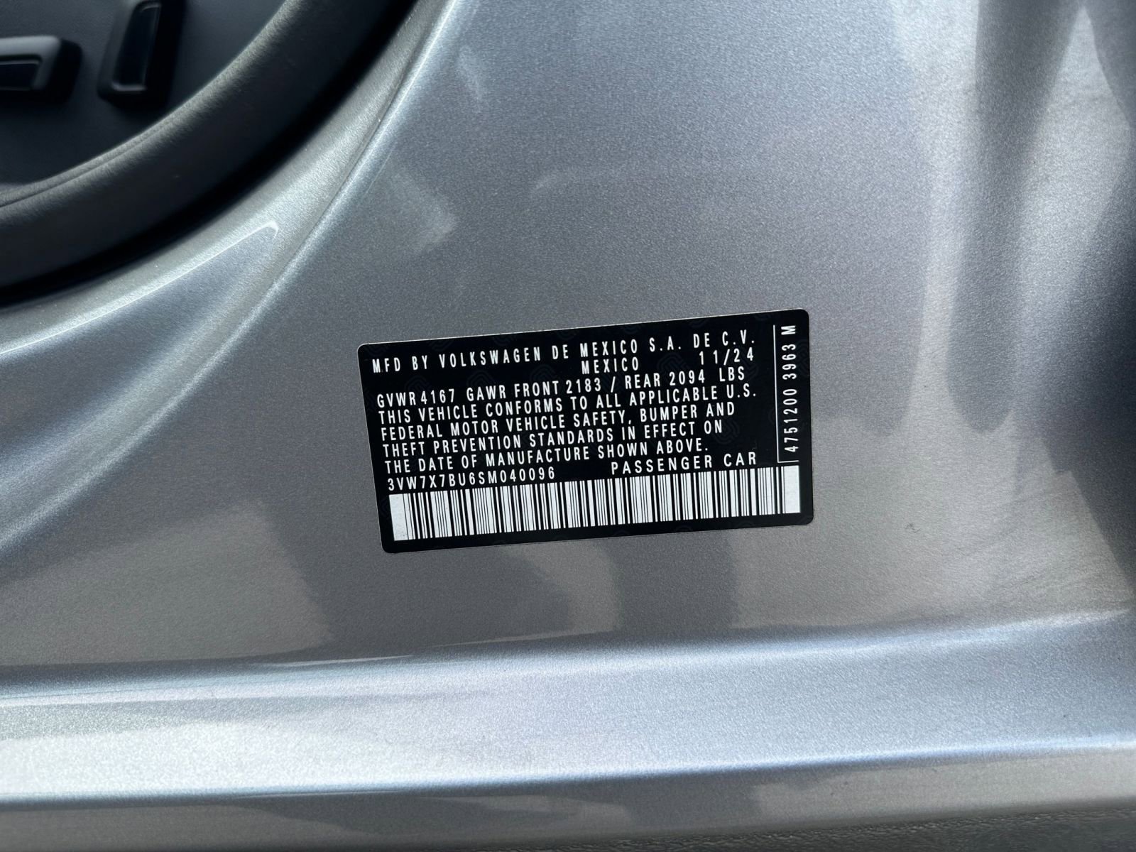 Used 2025 Volkswagen Jetta SE image 28