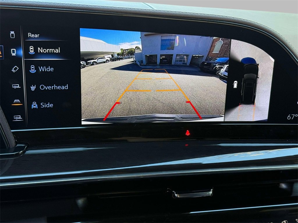 Used 2024 Cadillac Escalade ESV Sport Platinum w/ LPO, ONYX Package image 7