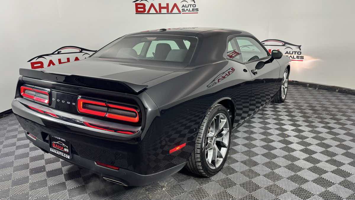 Used 2022 Dodge Challenger GT RWD image 6