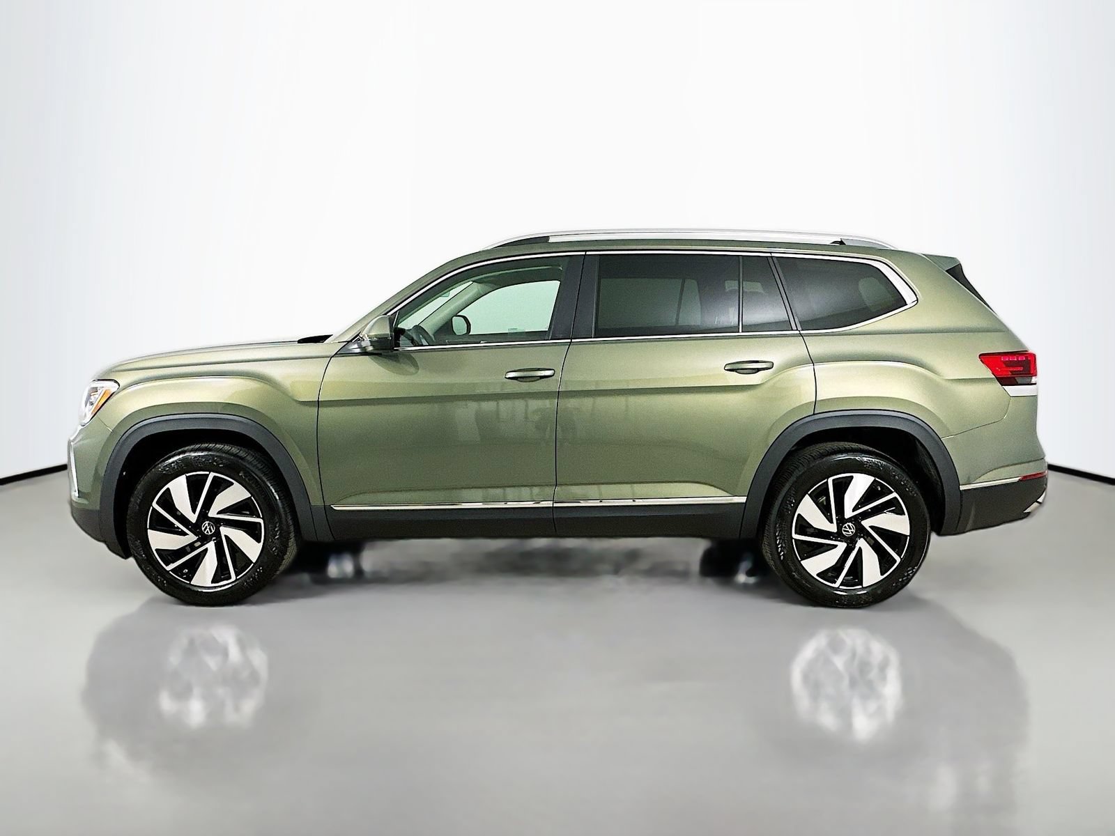 New 2026 Volkswagen Atlas SEL AWD/4WD image 8