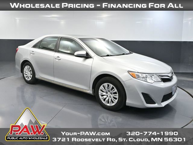 Used 2012 Toyota Camry LE FWD image 1