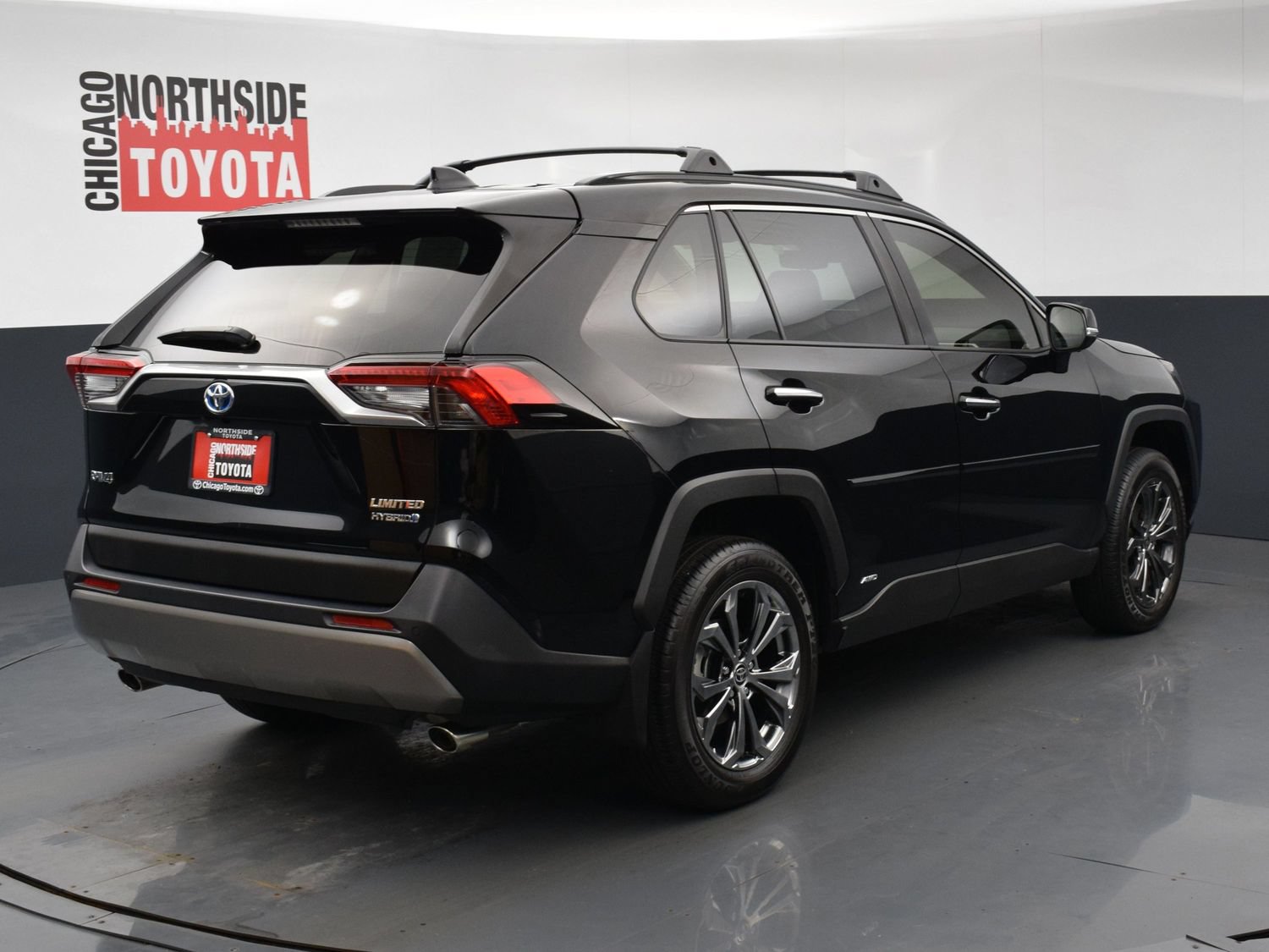 Used 2023 Toyota RAV4 Limited AWD/4WD image 4