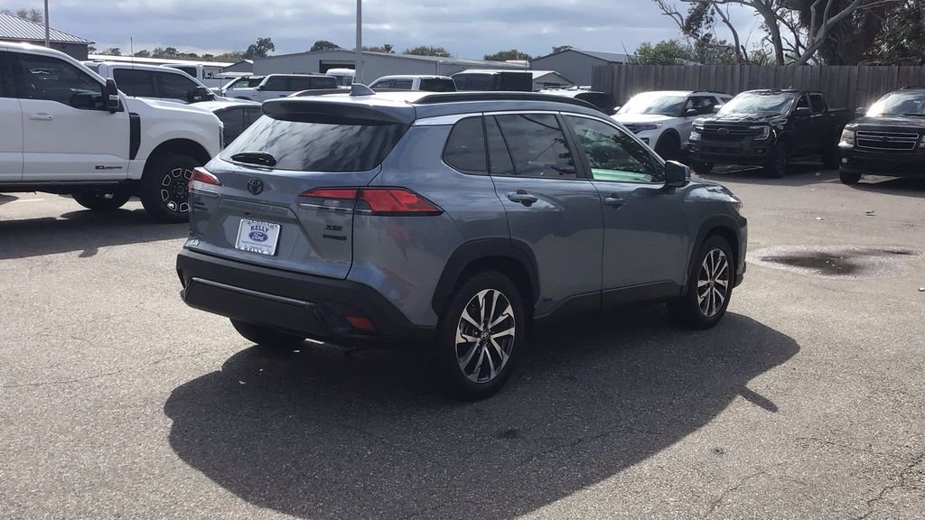 Used 2023 Toyota Corolla Cross XSE w/ Convenience Package image 6