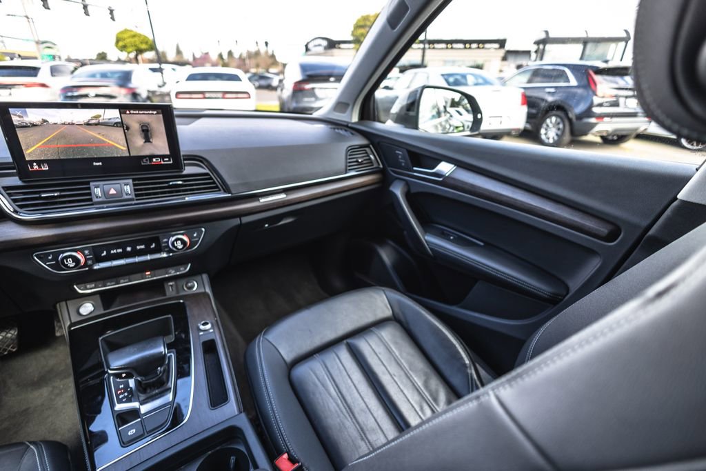 Used 2023 Audi Q5 2.0T Premium Plus w/ Premium Plus Package AWD/4WD image 23