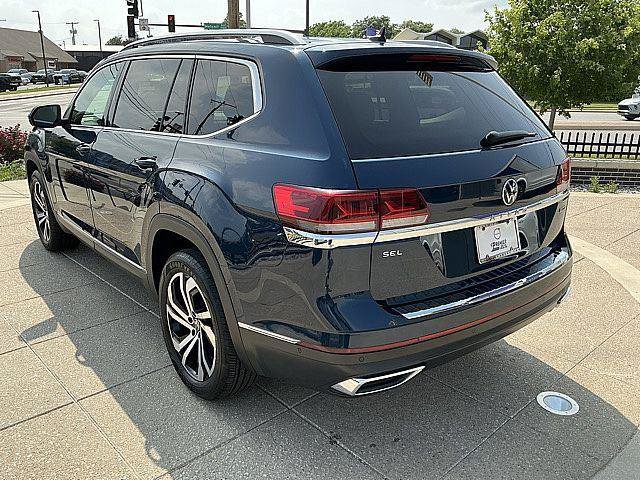 Used 2021 Volkswagen Atlas SEL Premium AWD/4WD image 10