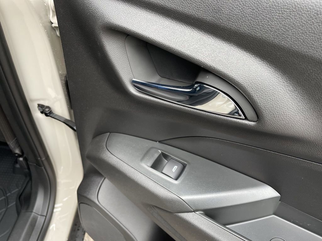 New 2026 Chevrolet Trax RS w/ Driver Confidence Package FWD image 37