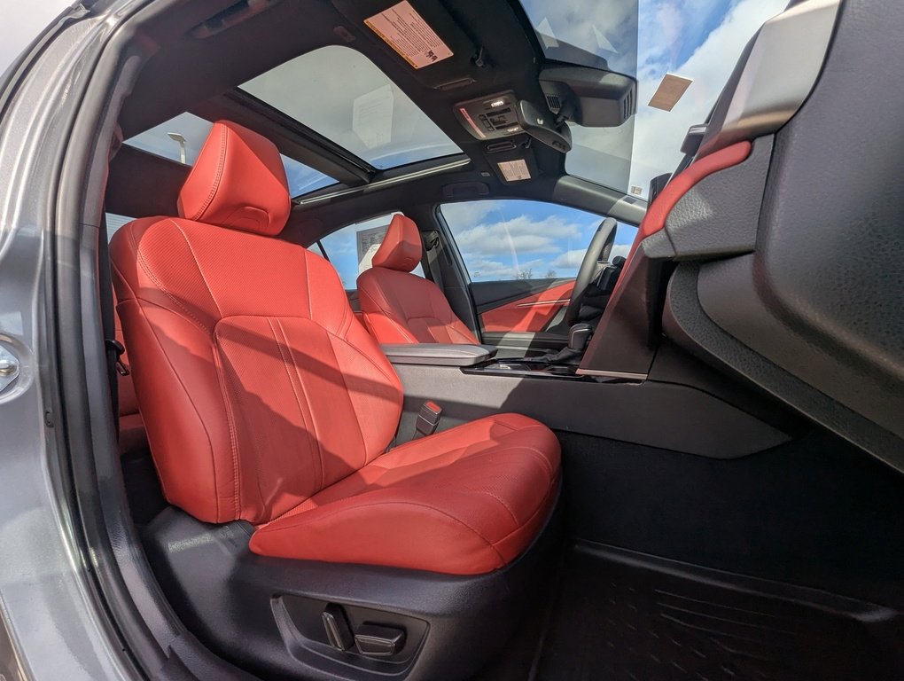 Used 2025 Toyota Camry XSE image 21