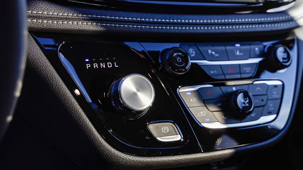 New 2026 Chrysler Pacifica Select w/ S Appearance Package image 23