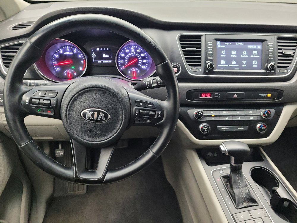 Used 2017 Kia Sedona LX w/ LX Essentials Premium Package FWD image 22