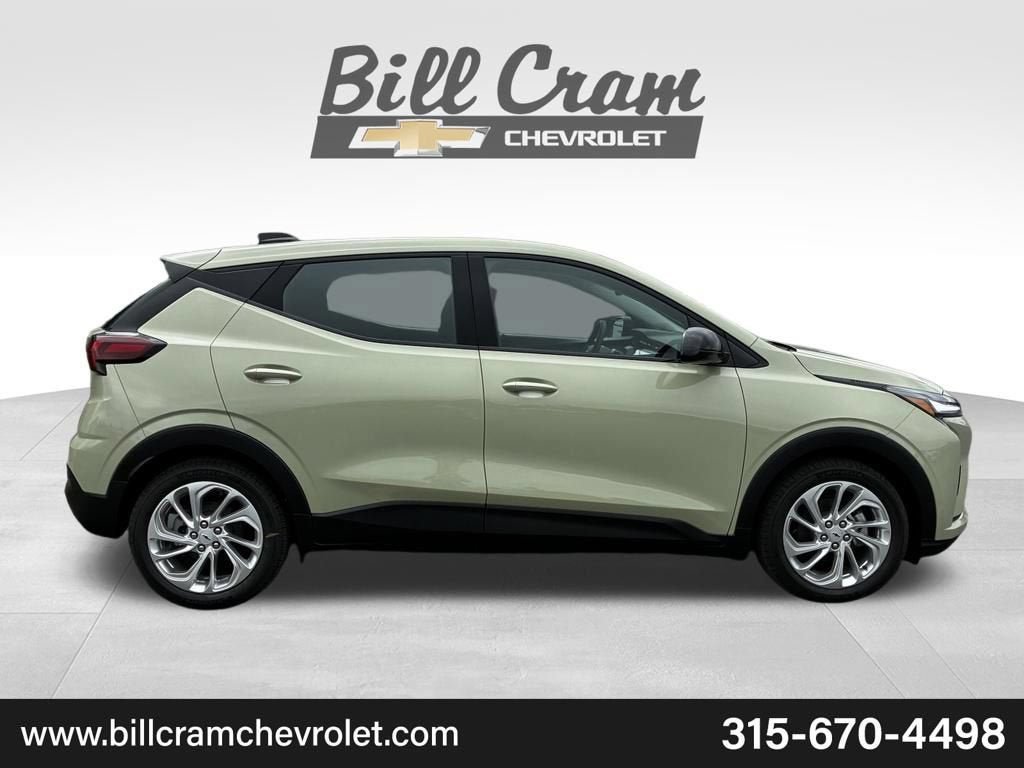 New 2027 Chevrolet Bolt LT w/ Comfort Package FWD image 32