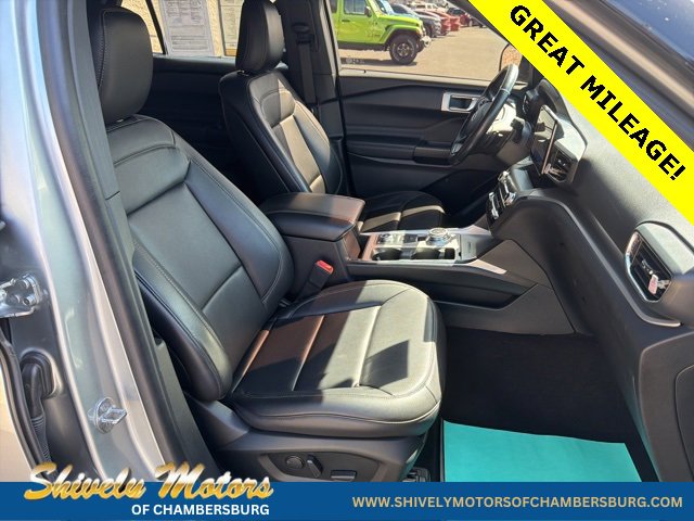 Used 2020 Ford Explorer XLT w/ Equipment Group 202A image 17
