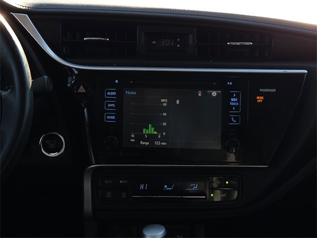 Used 2017 Toyota Corolla XSE image 10