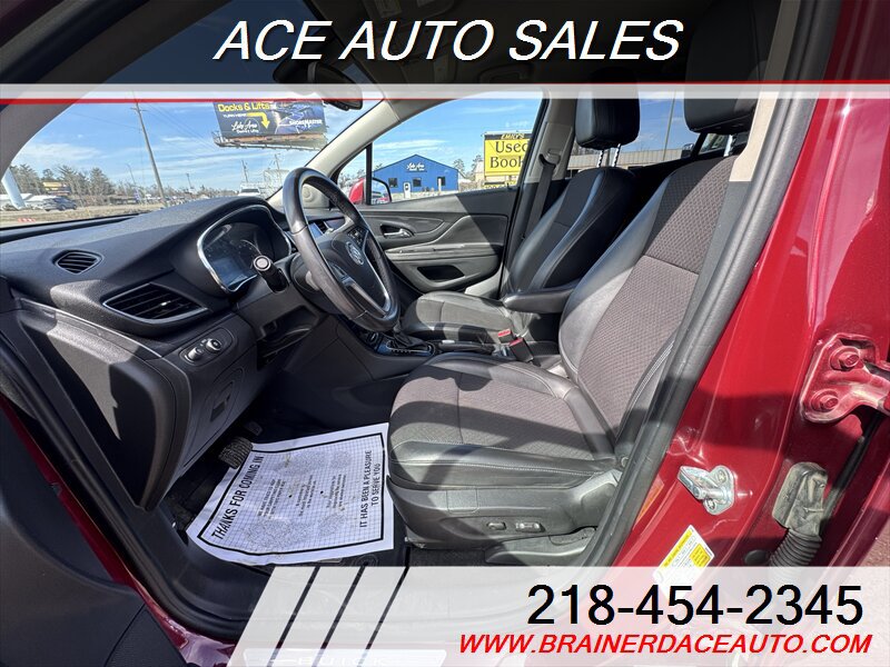 Used 2021 Buick Encore Preferred AWD/4WD image 11