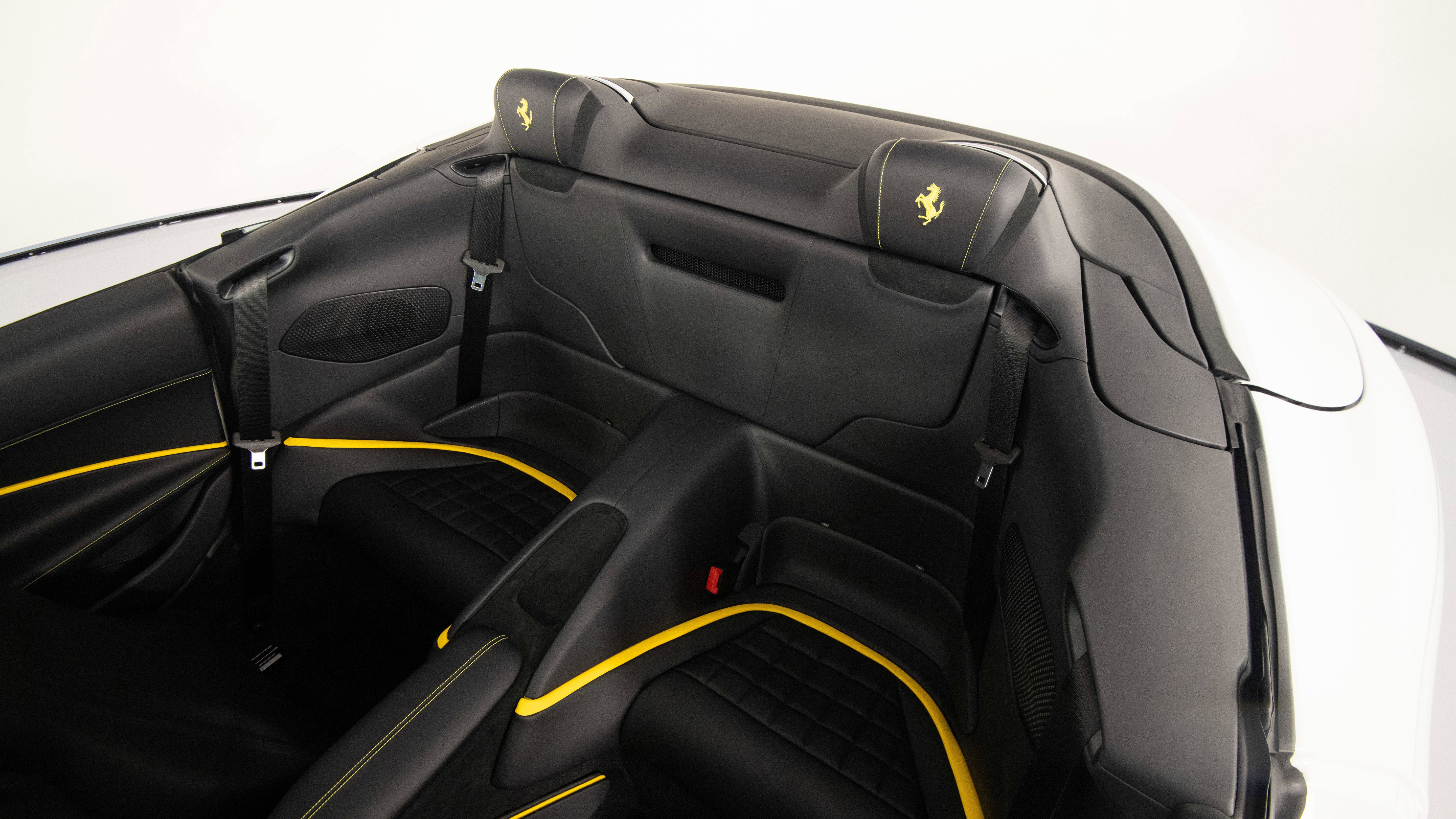 Certified 2026 Ferrari Roma Spider RWD image 35