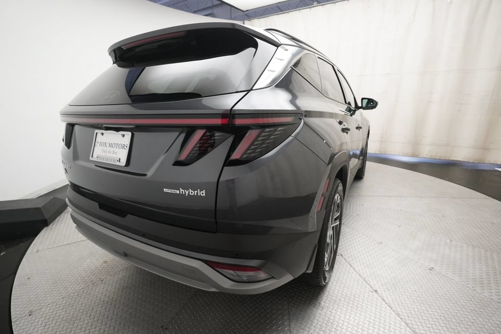 Used 2025 Hyundai Tucson Limited AWD/4WD image 13
