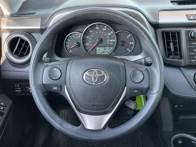 Used 2016 Toyota RAV4 LE FWD image 12
