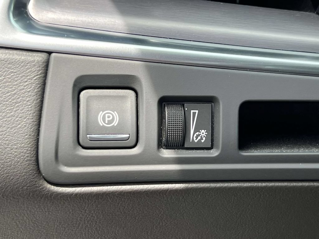 Used 2023 Cadillac XT5 Luxury AWD/4WD image 20