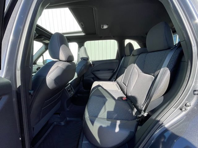 Certified 2026 Subaru Forester Premium w/ Base/Premium Package AWD/4WD image 18