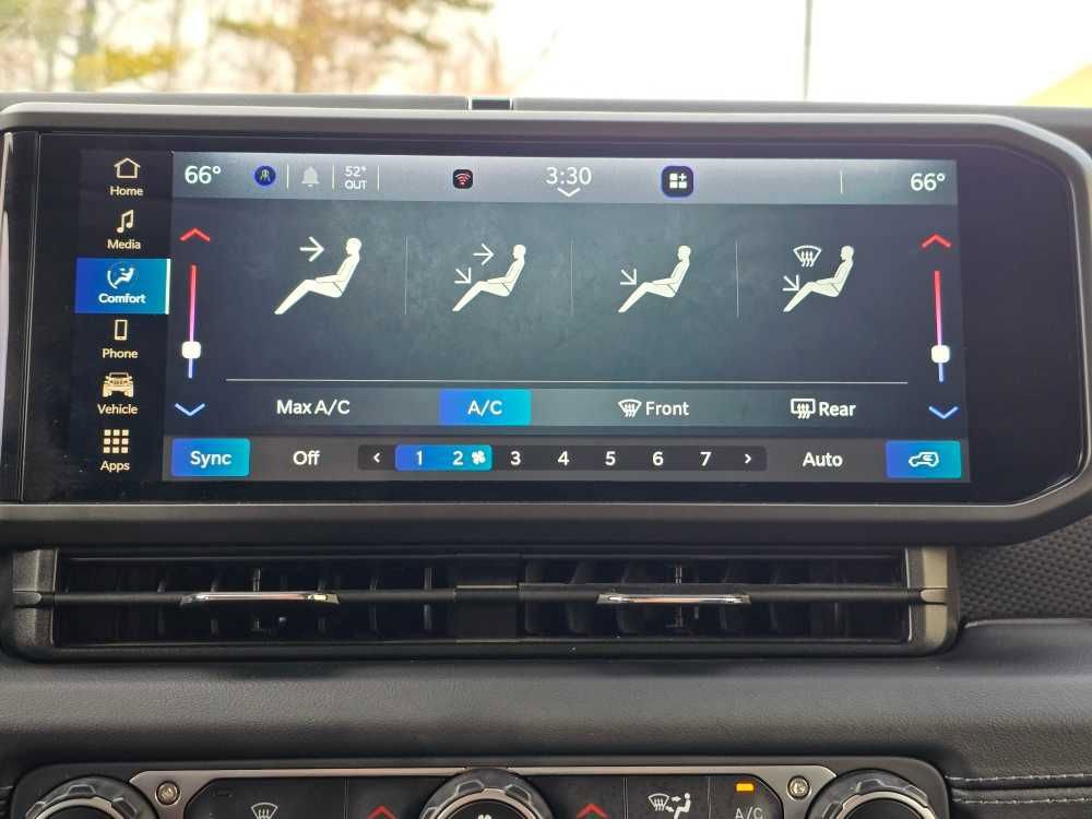 Used 2024 Jeep Wrangler Unlimited Rubicon 4xe image 42