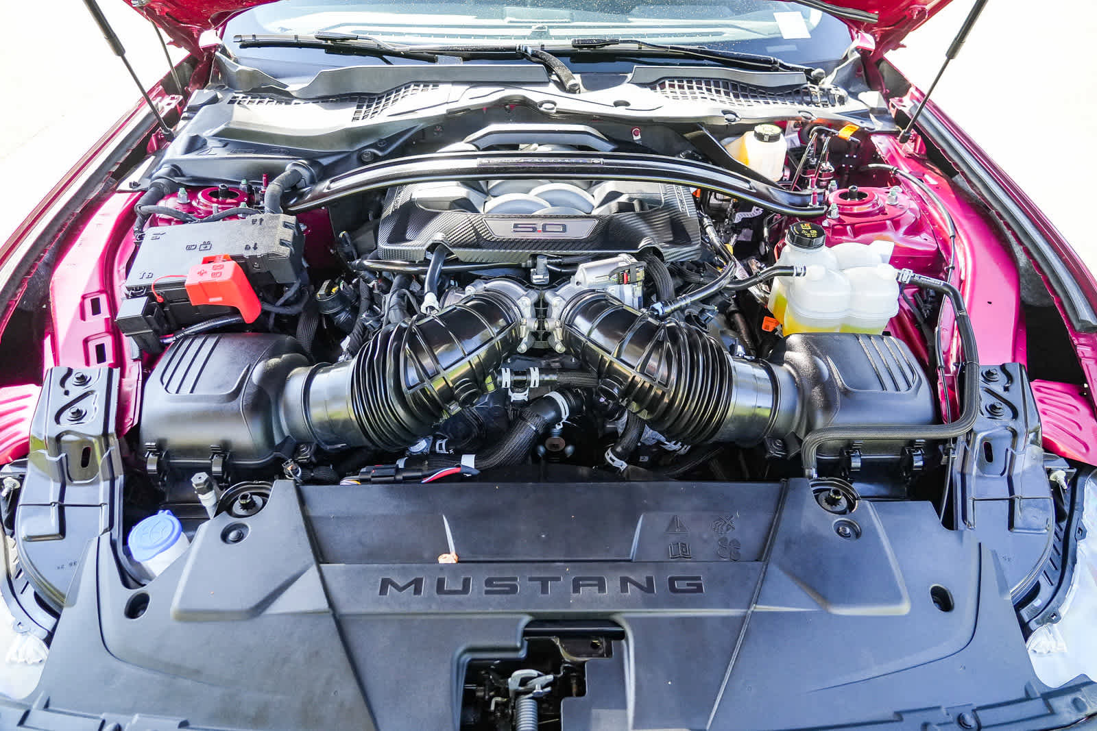 Used 2025 Ford Mustang Dark Horse image 27