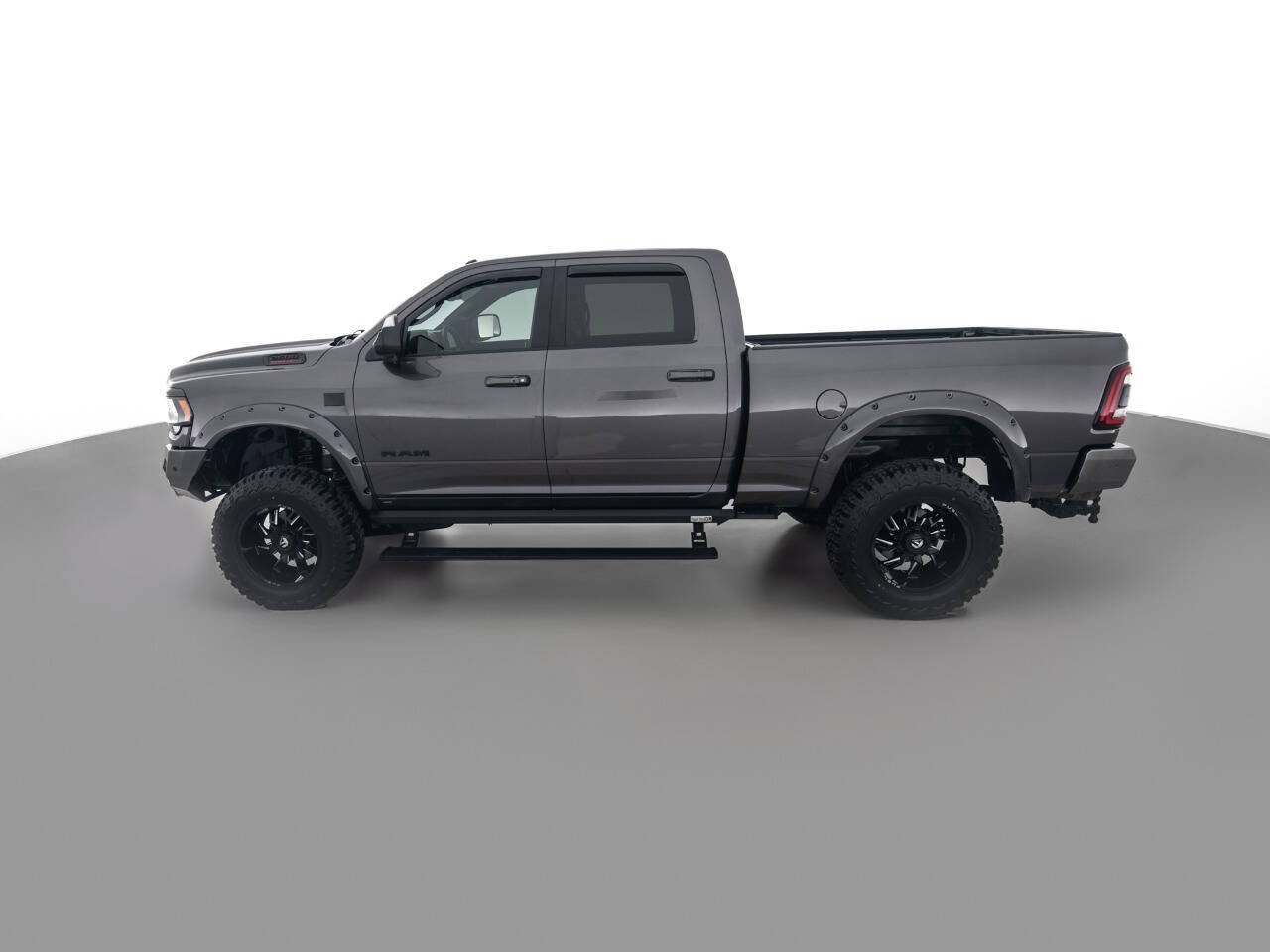 Used 2019 RAM 2500 Laramie w/ Night Edition AWD/4WD image 8