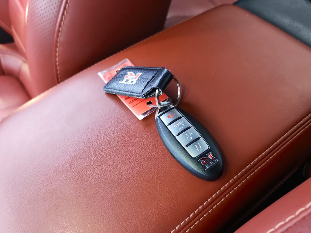 Used 2015 Nissan GT-R Premium AWD/4WD image 37