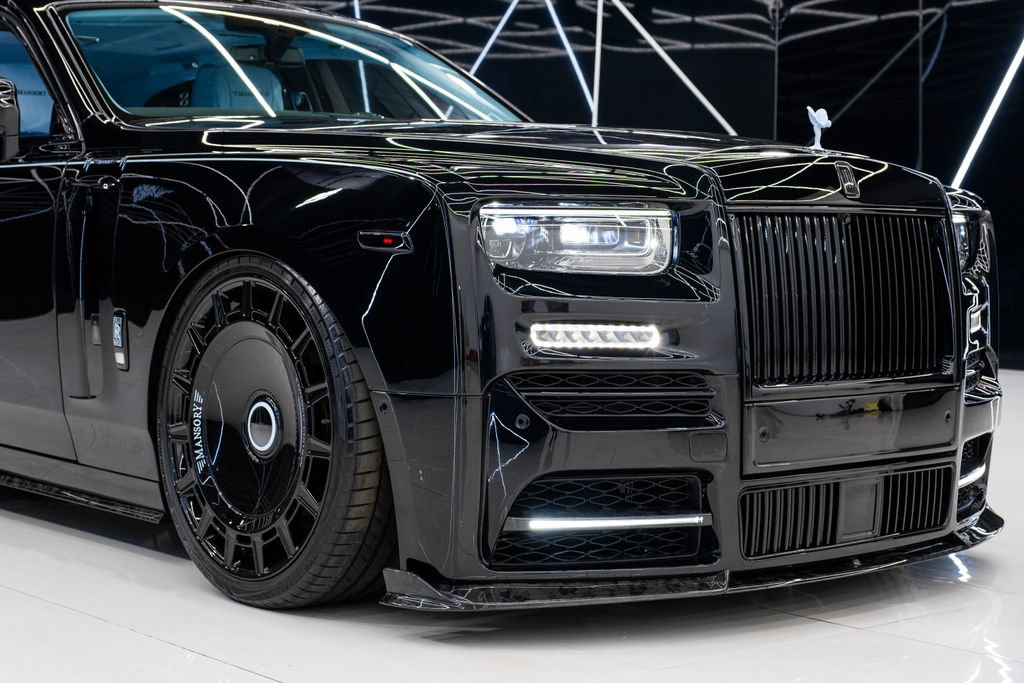 Used 2026 Rolls-Royce Phantom Sedan RWD image 6