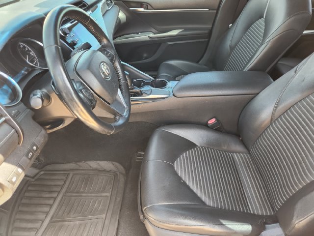 Used 2018 Toyota Camry SE w/ Audio Package FWD image 9