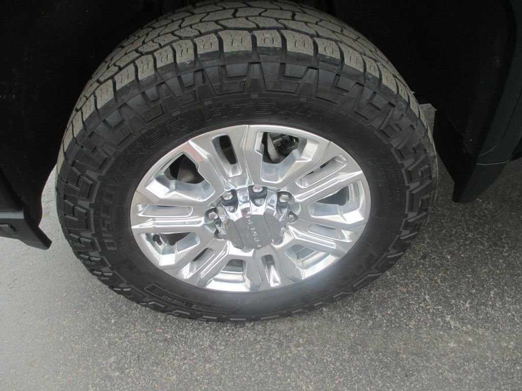 Used 2020 GMC Sierra 2500 Denali w/ Denali Ultimate Package image 16