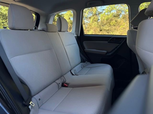 Used 2017 Subaru Forester 2.5i w/ Alloy Wheel Package image 27